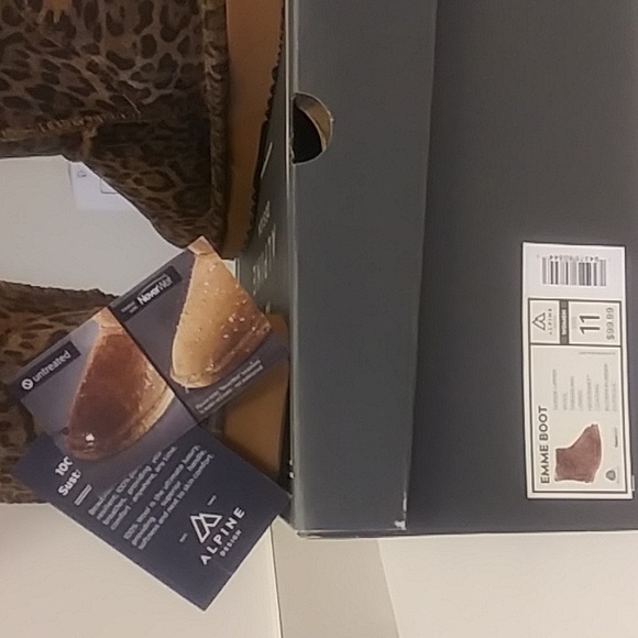 NWT Emme Boot - Picture 7 of 11